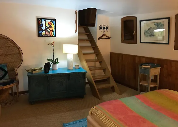 Peniche Djebelle Гостевой дом Бейонн